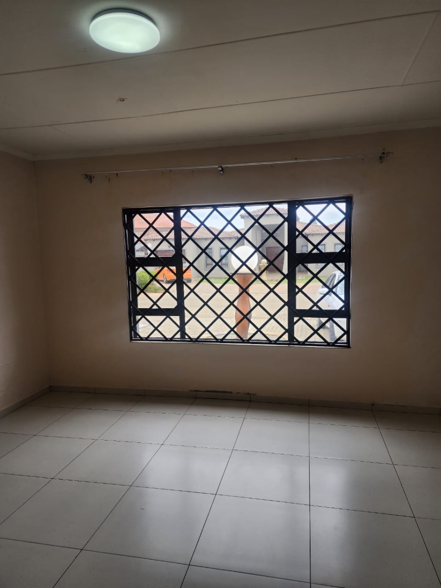 4 Bedroom Property for Sale in Flamwood North West